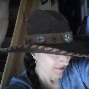 Meet your Posher, Rebecca